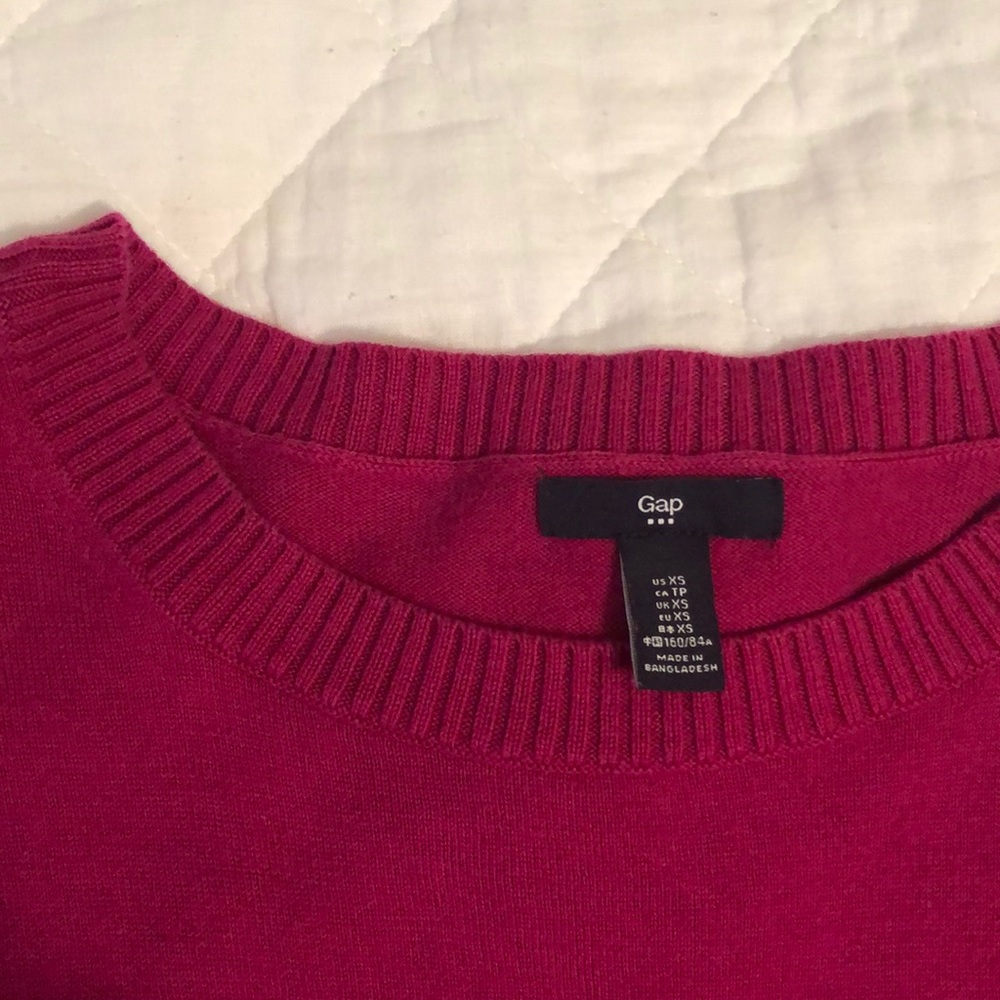 gap sweater - Picture 2 of 3